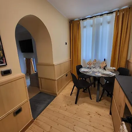 Archome بومبيي